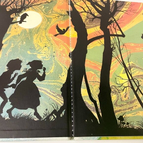 Hansel and Gretel Hardcover Illustrated by John Patience Printed in Hungary - Picture 7 of 15